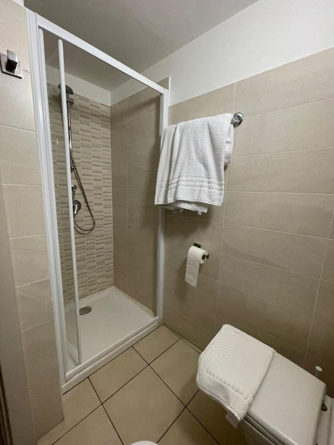 B&B Michelina Castiglione dʼIntelvi Eksteriør billede